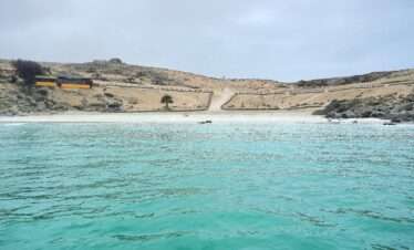 Playa La Virgen, considerada por muchos la mejor playa de Chile junto a Bahia inglesa